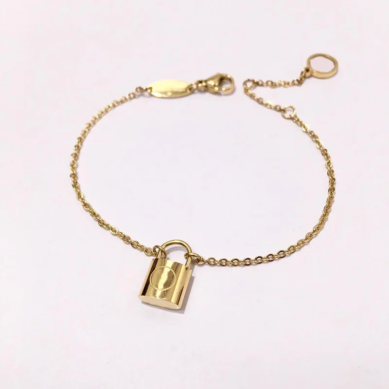 Classic Lock Bangle Silver Rose Gold Color Stainless Steel Bracelets For Women Fashion Jewelry
Classic Lock Bangle Silver Rose Gold Color Stainless Steel Bracelets For Women Fashion Jewelry
