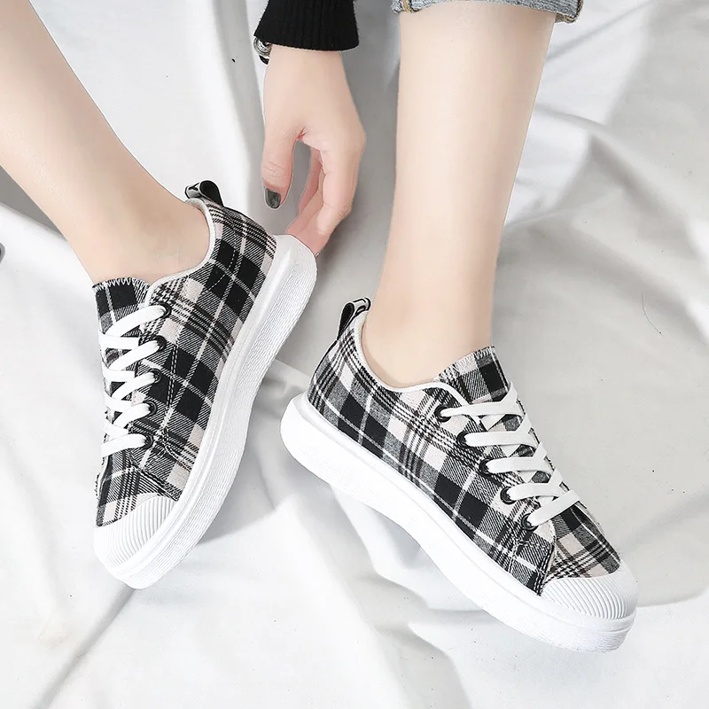 Canvas Shoes Female Spring 2019 New Flat-bottomed Plaid Recreational Canvas Shoes
Canvas Shoes Female Spring 2019 New Flat-bottomed Plaid Recreational Canvas Shoes