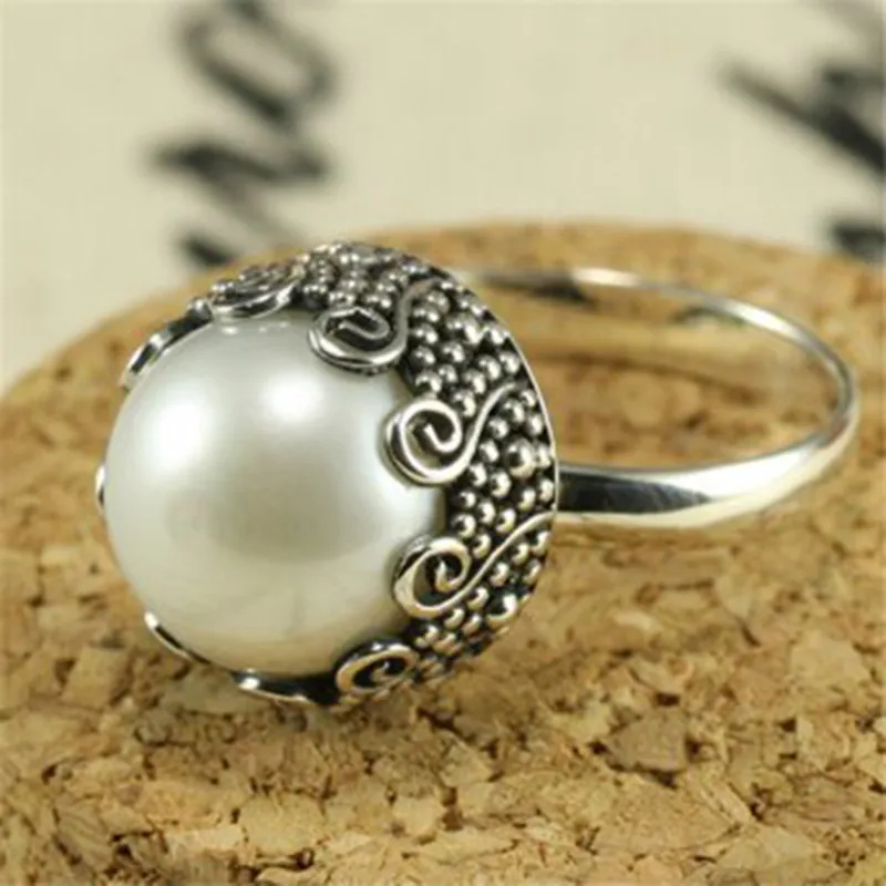 Vintage Pearl Ring Bohemia Antique Silver Rings for Women Wedding Engagement Luxury Ring Jewelry Bague Femme Anel Z3Q933
Vintage Pearl Ring Bohemia Antique Silver Rings for Women Wedding Engagement Luxury Ring Jewelry Bague Femme Anel Z3Q933