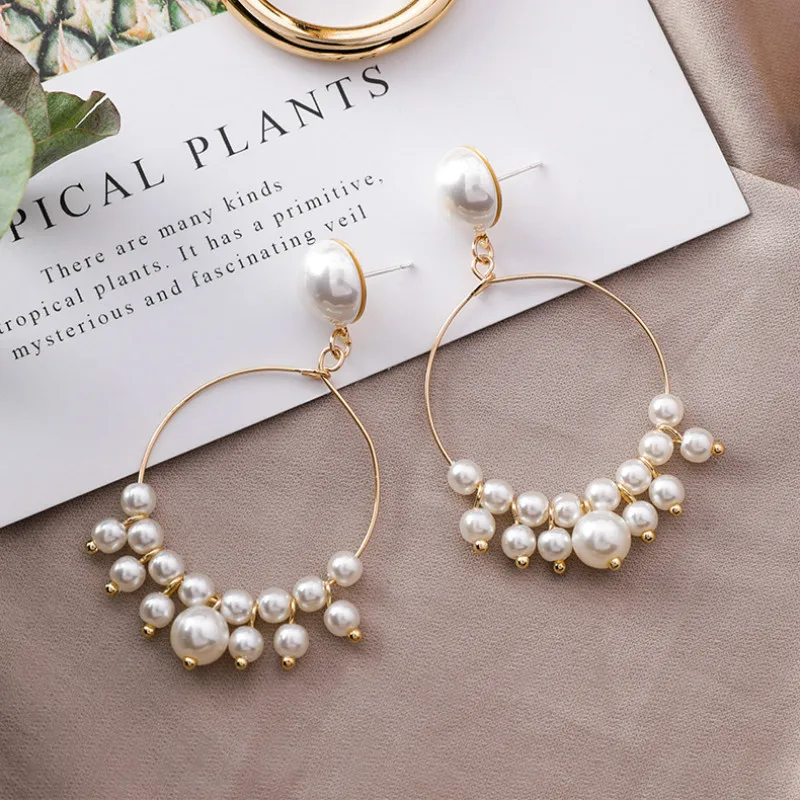 Korean Version Of Personality Exaggeration Circle Size Pearl Earrings Retro Fashion Sweet Ring String Pearl Earrings Popular
Korean Version Of Personality Exaggeration Circle Size Pearl Earrings Retro Fashion Sweet Ring String Pearl Earrings Popular