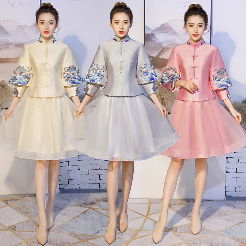 Gray Short 2019 Spring Bridesmaid Dresses Oriental Wedding Half-sleeve Bridesmaid Group Chinese Style Cheongsam Size XS-4XL
Gray Short 2019 Spring Bridesmaid Dresses Oriental Wedding Half-sleeve Bridesmaid Group Chinese Style Cheongsam Size XS-4XL