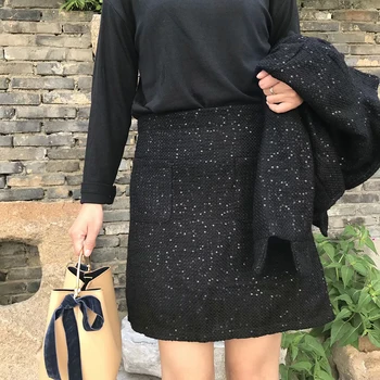 Women Autumn Black White Fashion Skirts Female Casual Shinny Sequined Skirt Winter High Waist A-Line Mini Skirt saia feminina
Women Autumn Black White Fashion Skirts Female Casual Shinny Sequined Skirt Winter High Waist A-Line Mini Skirt saia feminina