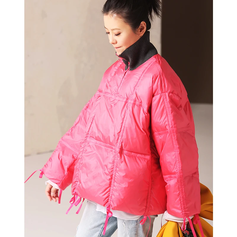 Y782 Artistic large size matching color half front zipper drawstring warm and thick down jacket
Y782 Artistic large size matching color half front zipper drawstring warm and thick down jacket