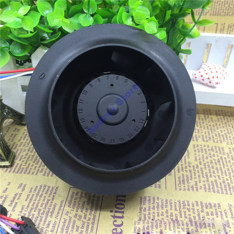 German original PAPST RER101-36/12/12A DC12V 1.1A 13.5W double ball bearing centrifugal wind turbine disc air blower
German original PAPST RER101-36/12/12A DC12V 1.1A 13.5W double ball bearing centrifugal wind turbine disc air blower