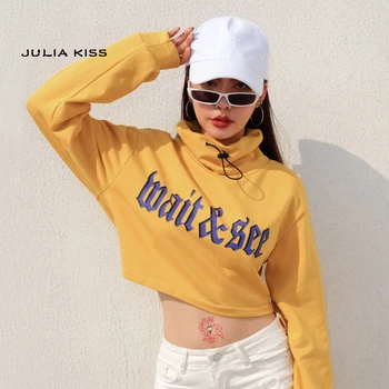 Women Turtleneck Letter Print Crop Sweatshirt 
Women Turtleneck Letter Print Crop Sweatshirt