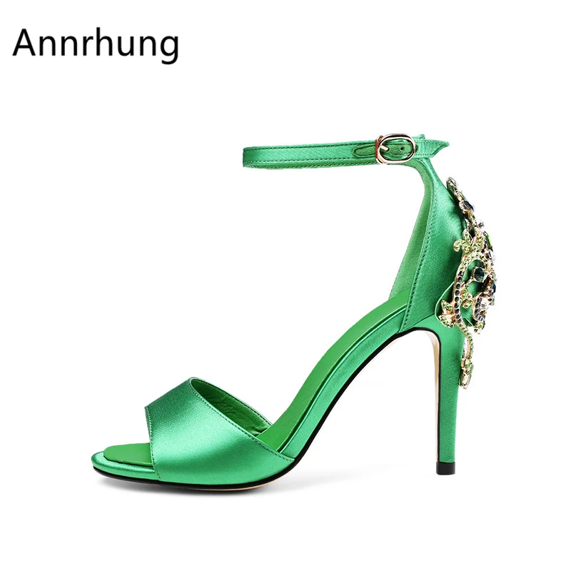 Luxury Crystal Decor Satin Sandals Women Peep Toe High Heels Sexy Ankle Strap Rhinestone Stiletto Bridal Sandalias For Women
Luxury Crystal Decor Satin Sandals Women Peep Toe High Heels Sexy Ankle Strap Rhinestone Stiletto Bridal Sandalias For Women