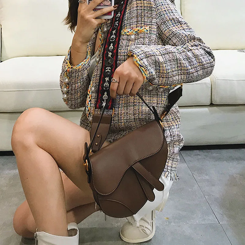 2019 Summer Women Saddle Bag Handbag Brand Luxury Shopping Party Travel Purse Casual Women Messenger Shoulder Crossbody Handbags
2019 Summer Women Saddle Bag Handbag Brand Luxury Shopping Party Travel Purse Casual Women Messenger Shoulder Crossbody Handbags