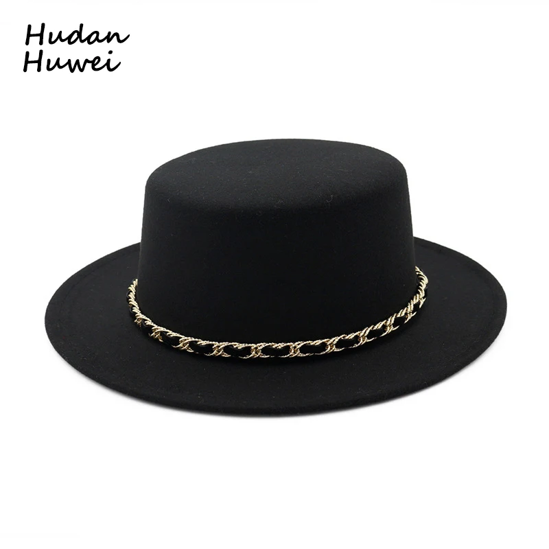 European US Women Wool felt Boater hat Flat Top Fedoras hats with Chain Band wide brim Feltro Bowler Gambler Hat chapeau
European US Women Wool felt Boater hat Flat Top Fedoras hats with Chain Band wide brim Feltro Bowler Gambler Hat chapeau