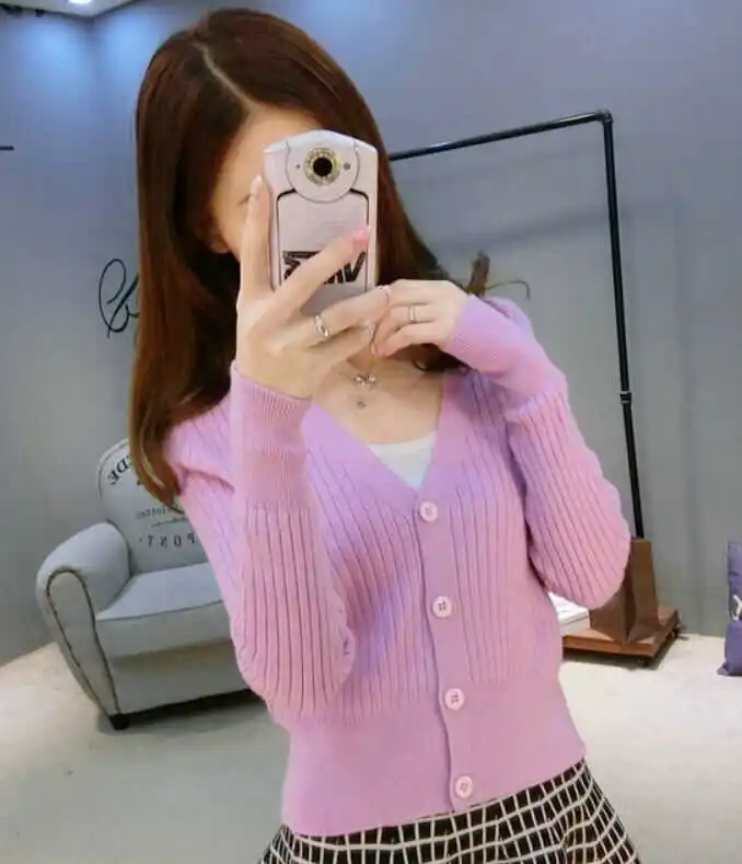 Autumn and winter sweater female cardigan thin slim solid color cashmere short design long-sleeve sweater outerwear
Autumn and winter sweater female cardigan thin slim solid color cashmere short design long-sleeve sweater outerwear