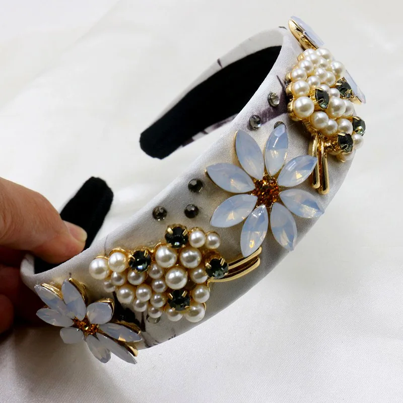 

Baroque palace exaggerated retro wide headbands crystal gems hairbands temperament bride pearl rose flowers metal hair bands
