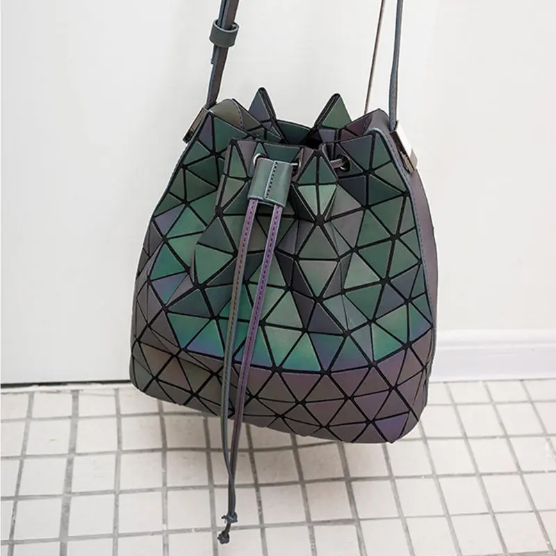 Women Bag Fashion Geometry Pulling Rope Bucket Bags Ladies Casual Tote Crossbody Bag Casual Shoulder Messenger Bags Bolsas
Women Bag Fashion Geometry Pulling Rope Bucket Bags Ladies Casual Tote Crossbody Bag Casual Shoulder Messenger Bags Bolsas