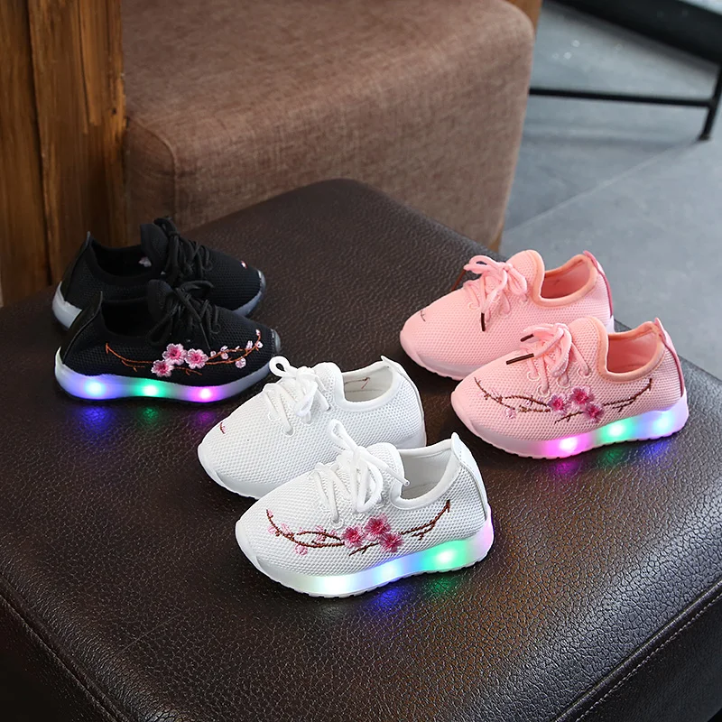 New 2019 Toddler Shoes With LED Light Fashion Baby Gir Shoes Little Kids Sneakers Sports Soft Bottom For Girls Eur Size 21-30
New 2019 Toddler Shoes With LED Light Fashion Baby Gir Shoes Little Kids Sneakers Sports Soft Bottom For Girls Eur Size 21-30
