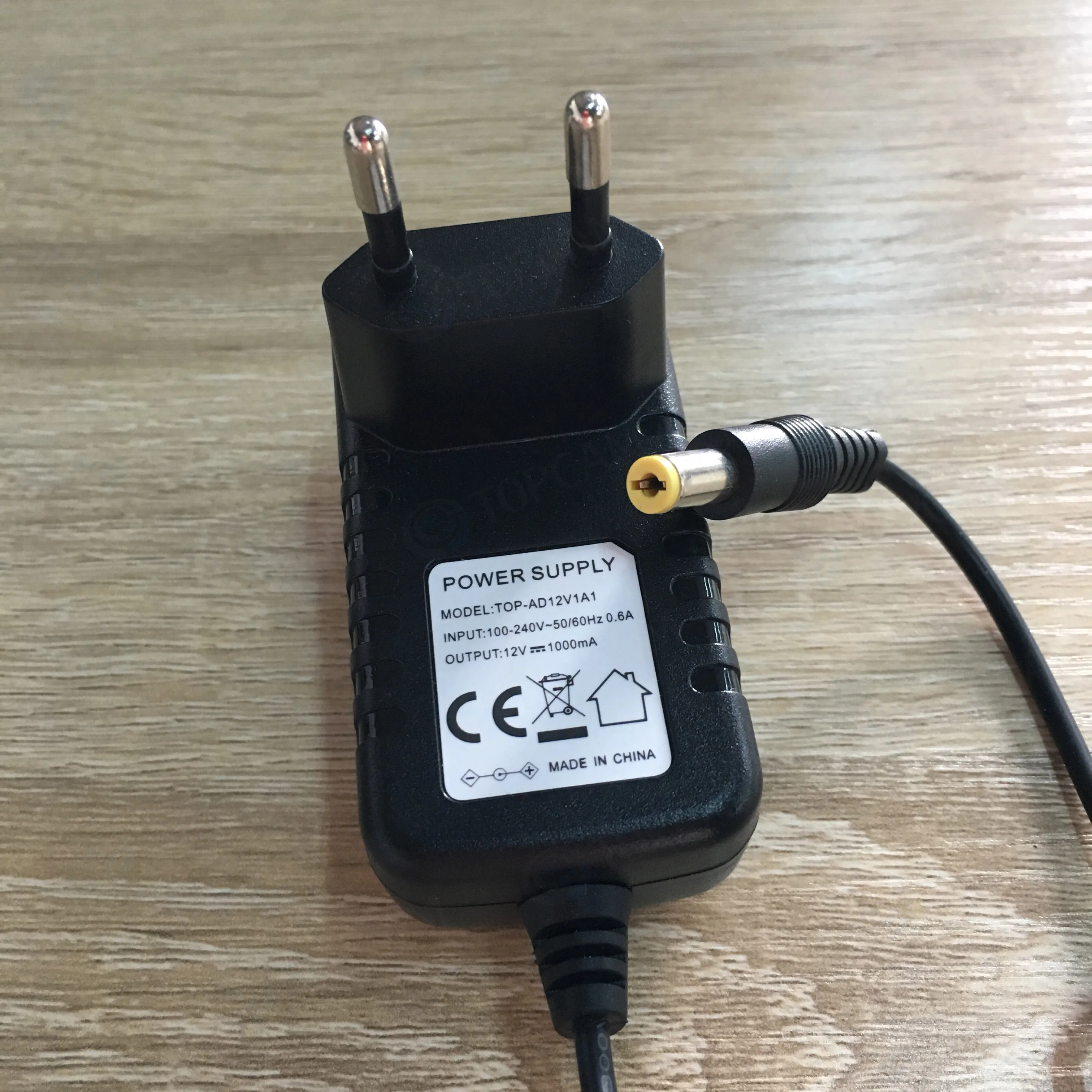 EU AU UK US Plug Type 12V 1A Power Supply AC 100-240V To DC Adapter Plug For CCTV Camera IP Camera
EU AU UK US Plug Type 12V 1A Power Supply AC 100-240V To DC Adapter Plug For CCTV Camera IP Camera