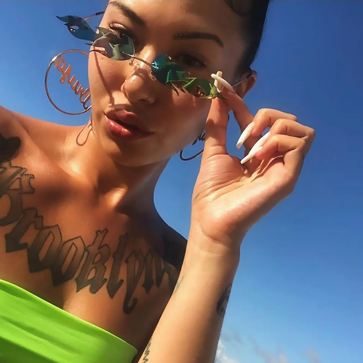 WISH CLUB Flame Women Men Sunglasses Rimless Wave Fire Eyewear Luxury Design Sun Glasses Narrow Frame Trending Street Shooting
WISH CLUB Flame Women Men Sunglasses Rimless Wave Fire Eyewear Luxury Design Sun Glasses Narrow Frame Trending Street Shooting