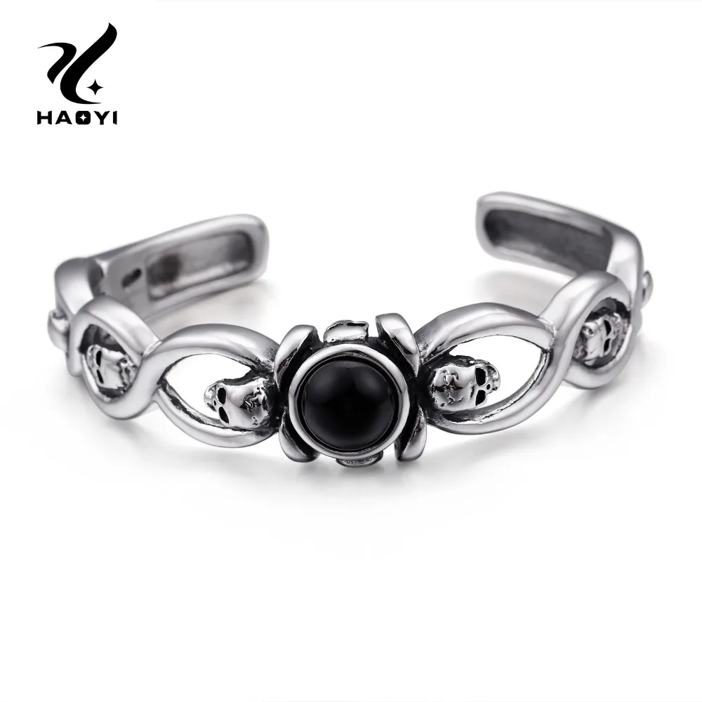 67*19mm inner Skull Head Bangle For Men Stainless Steel with Black Stone Male Luxurious Bangles
67*19mm inner Skull Head Bangle For Men Stainless Steel with Black Stone Male Luxurious Bangles
