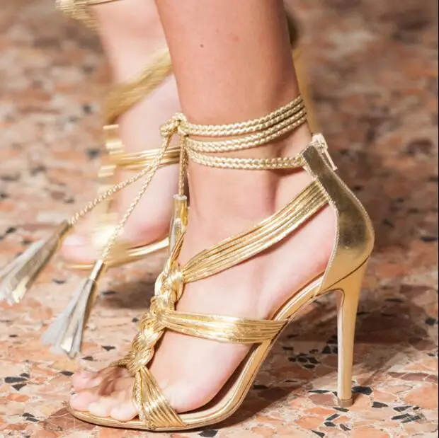 Gold Wedding Sandals Women High Heels Narrow Band Rome Woman Gladiator Sandals Solid Color Open Toe sandalias mujer 2019 Summer
Gold Wedding Sandals Women High Heels Narrow Band Rome Woman Gladiator Sandals Solid Color Open Toe sandalias mujer 2019 Summer