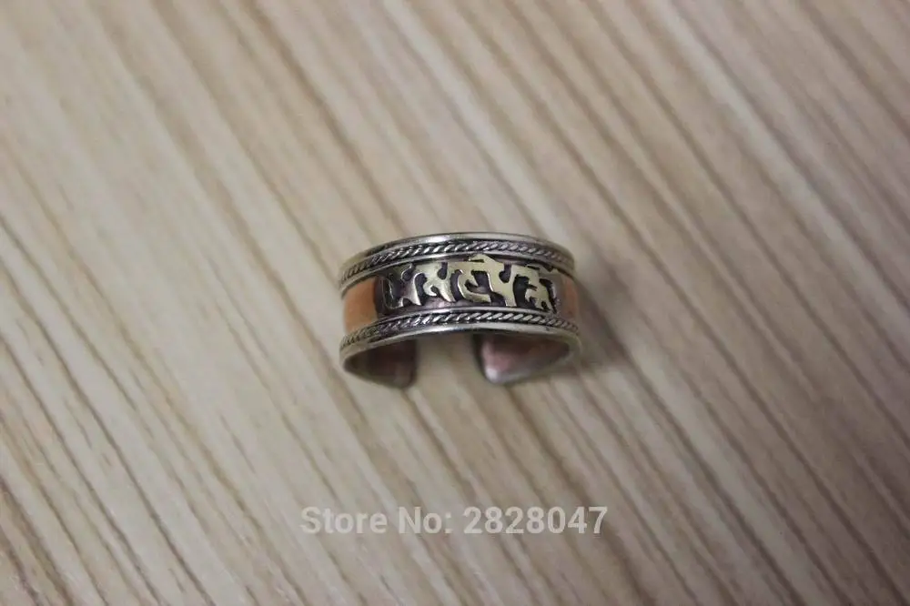 RG000 Handmade Nepalese Copper Six Words Mantra 9mm Open Back Ring Tibetan Om Mani Padme Hum Adjustable Ring
RG000 Handmade Nepalese Copper Six Words Mantra 9mm Open Back Ring Tibetan Om Mani Padme Hum Adjustable Ring