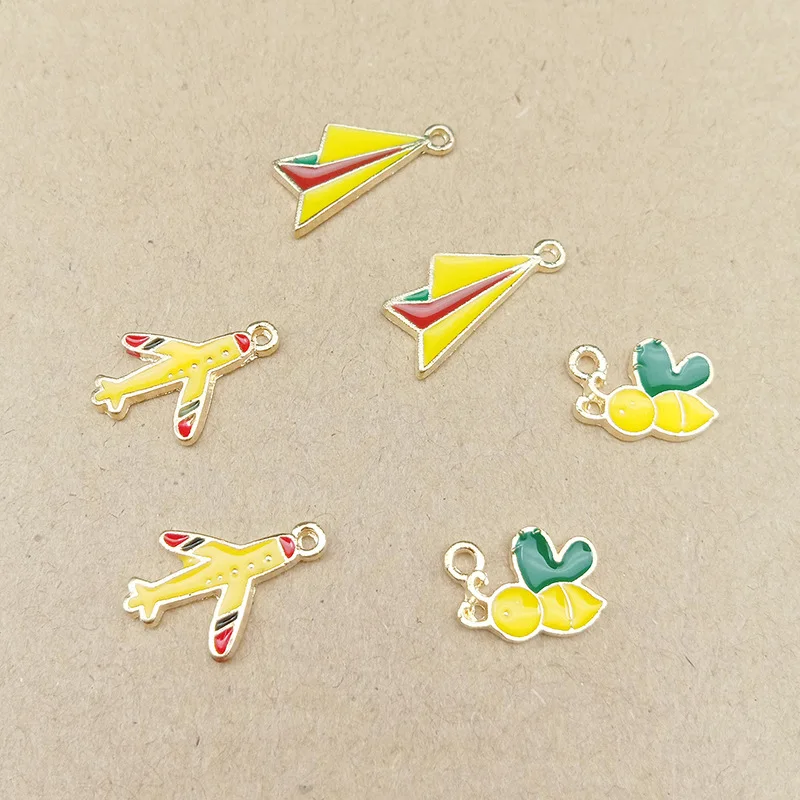 10pcs Jewelry accessories enamel bee paper plane helicopter charm for earrings necklace pendant DIY material ornament decoration
10pcs Jewelry accessories enamel bee paper plane helicopter charm for earrings necklace pendant DIY material ornament decoration