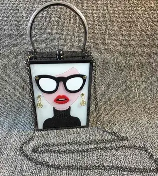 European and American fashion sense of metal handsome old Buddha wife grandma Crossbody Bag portable acrylic metal combination
European and American fashion sense of metal handsome old Buddha wife grandma Crossbody Bag portable acrylic metal combination
