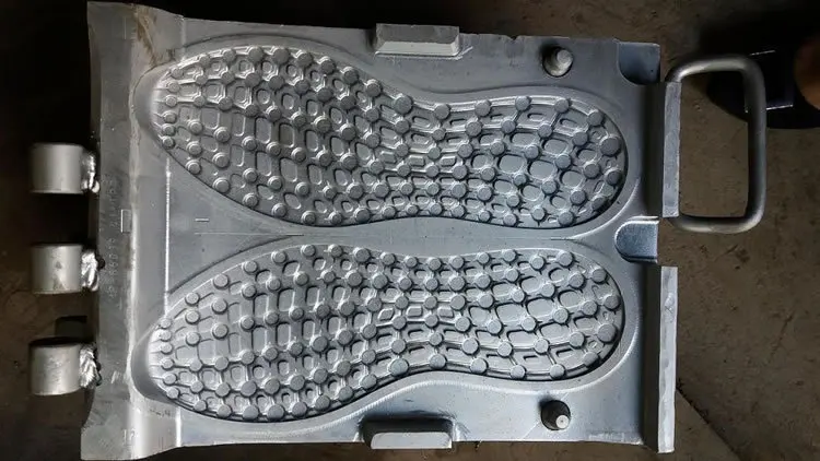 Sole mold