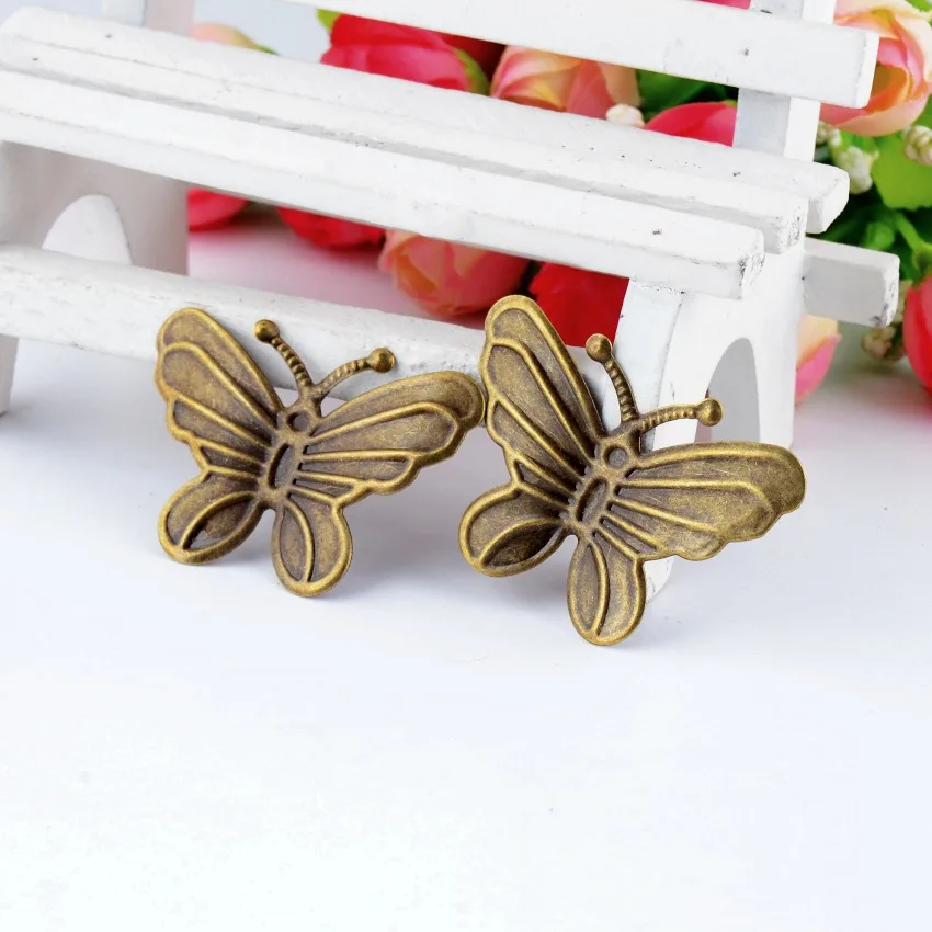 Free shipping Retail 10Pcs Antique Bronze Filigree Butterfly Wraps Connectors Embellishments Gift Decoration DIY 4.2x2.8cm F0438
Free shipping Retail 10Pcs Antique Bronze Filigree Butterfly Wraps Connectors Embellishments Gift Decoration DIY 4.2x2.8cm F0438