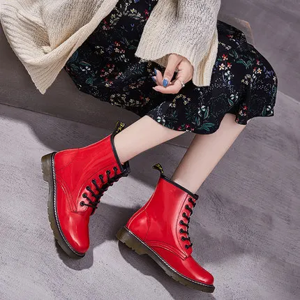 Shoes wiman autumn and winter new Martin boots British wind students Harajuku style women's boots locomotive short tube luxury
Shoes wiman autumn and winter new Martin boots British wind students Harajuku style women's boots locomotive short tube luxury