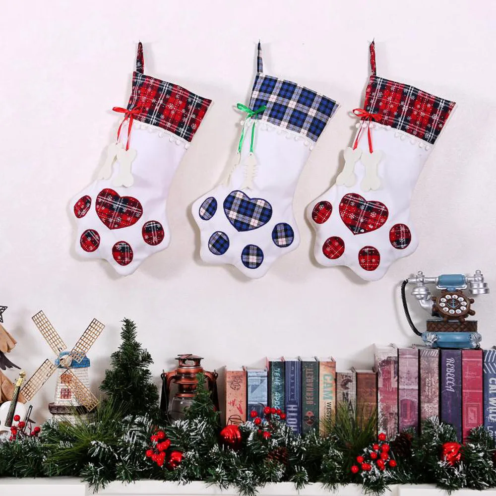 

45# 1PC Candy Socks Bag Plaid Christmas Gift Bags Creative Cute Pet Dog Fish Bone Claw Socks Paw Stocking Socks Xmas Tree