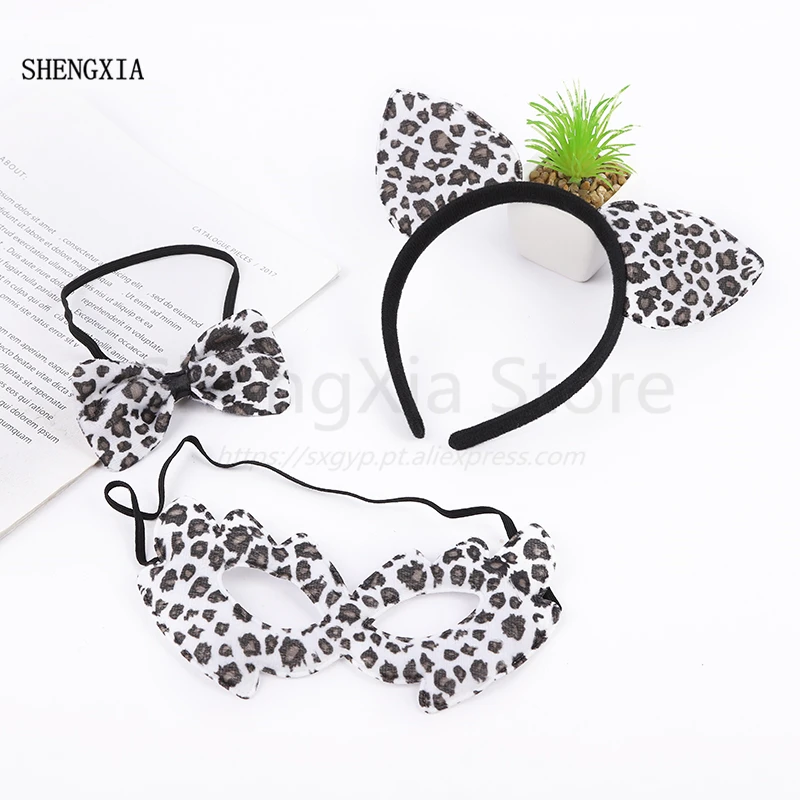 New Halloween animal mask three-piece set Festival party performance children's day COS props cow three-piece
New Halloween animal mask three-piece set Festival party performance children's day COS props cow three-piece