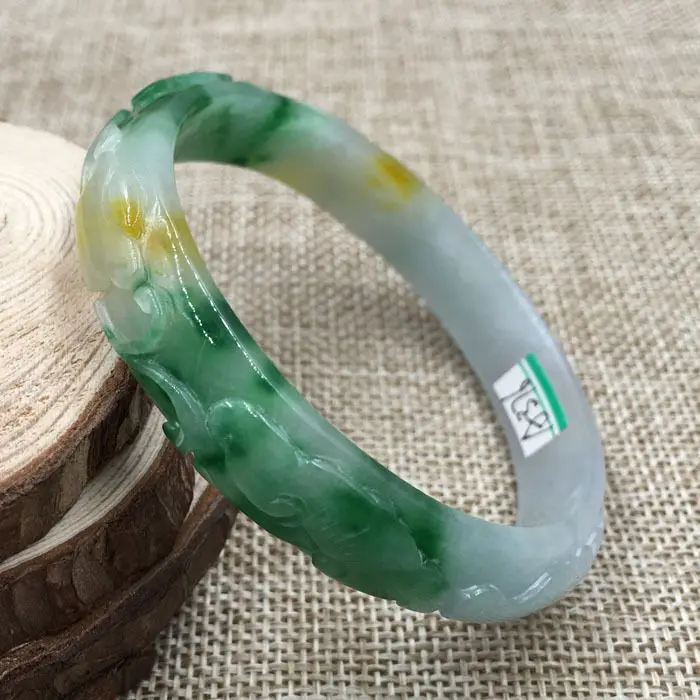 A-376 Beautiful Hand-carved Emerald Green Jadeite Jade Gems Bracelet Bangle 60mm a 5.19
A-376 Beautiful Hand-carved Emerald Green Jadeite Jade Gems Bracelet Bangle 60mm a 5.19