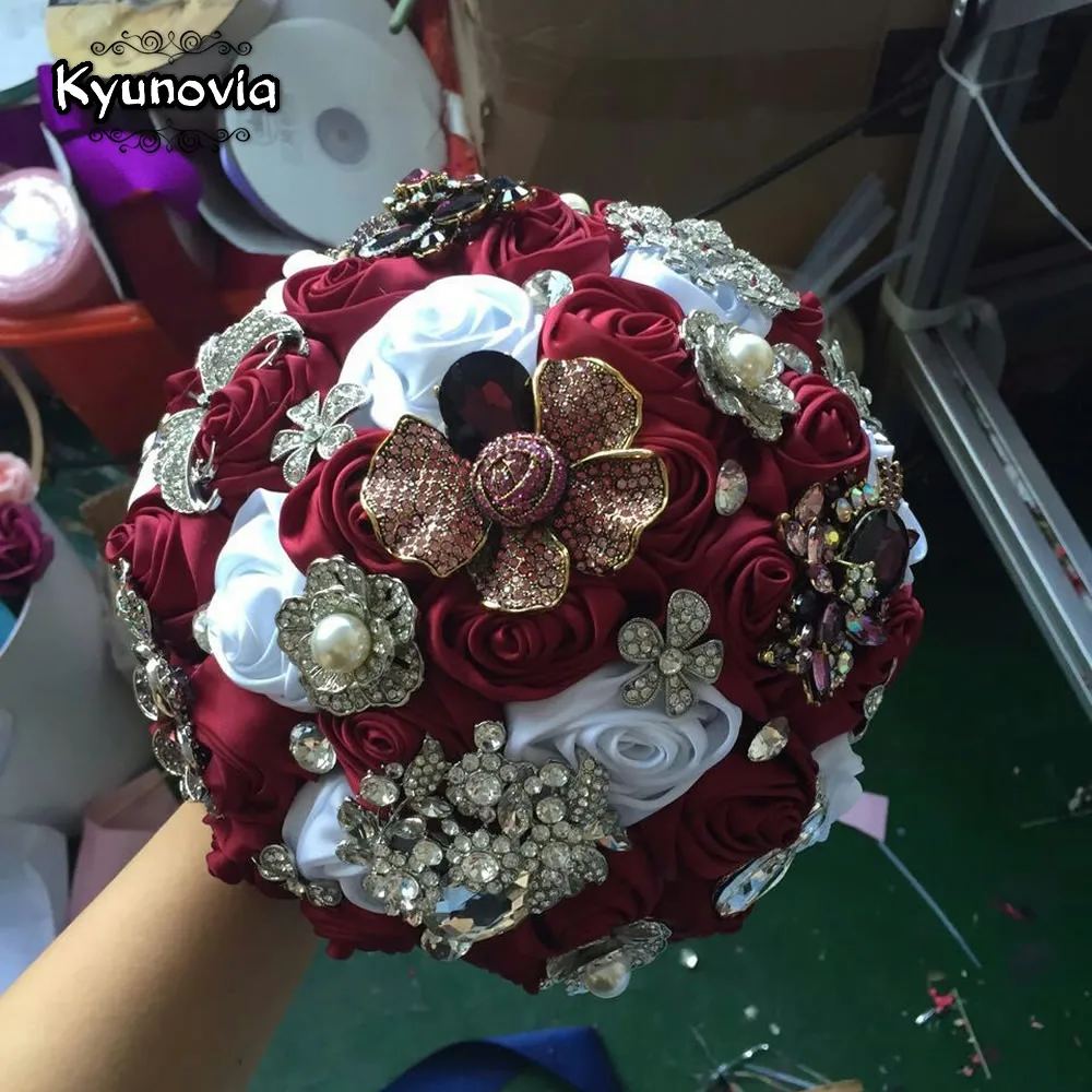 Kyunovia Silk Wedding Flowers Rhinestone Jewelry Wine Brooch Bouquet Gold Broach Bridal Wedding Dress Custom Wedding Bouquet D57
Kyunovia Silk Wedding Flowers Rhinestone Jewelry Wine Brooch Bouquet Gold Broach Bridal Wedding Dress Custom Wedding Bouquet D57
