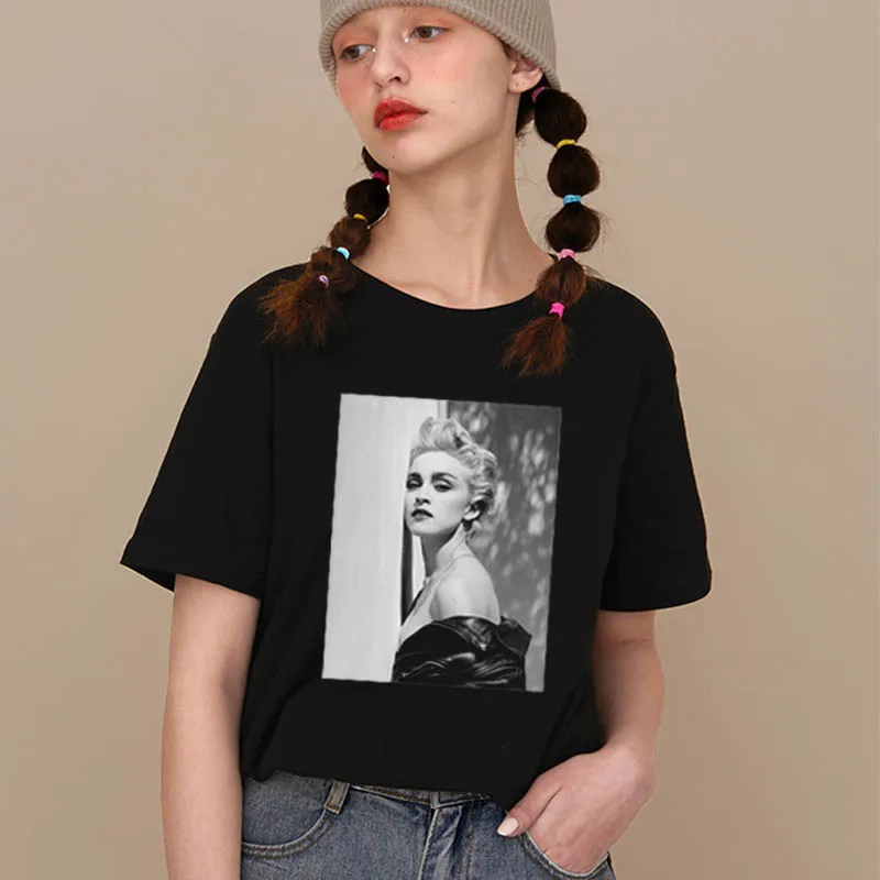 ZSIIBO 2019 Fashion Short Sleeve T Shirt Madonna Black and White Art Printed Cotton Top Tees Casual O Neck T-Shirt Unisex TShirt
ZSIIBO 2019 Fashion Short Sleeve T Shirt Madonna Black and White Art Printed Cotton Top Tees Casual O Neck T-Shirt Unisex TShirt