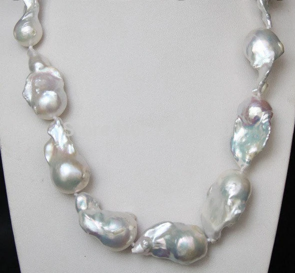 00641 Wonderful natural 33mm Baroque white Reborn Keshi pearls necklace (A0502)
00641 Wonderful natural 33mm Baroque white Reborn Keshi pearls necklace (A0502)