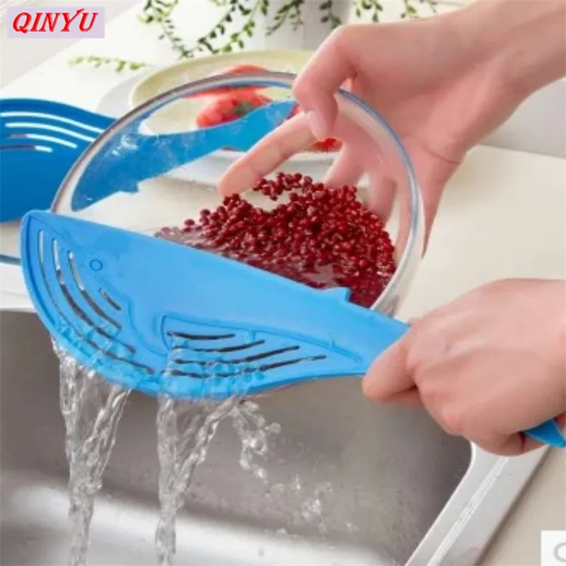Whale Style Creative Cleaning Rice Beans Washing Sieve Drainer Kitchen Gadget Strainer Cooking Tools Debris Filter 6zCF070
Whale Style Creative Cleaning Rice Beans Washing Sieve Drainer Kitchen Gadget Strainer Cooking Tools Debris Filter 6zCF070