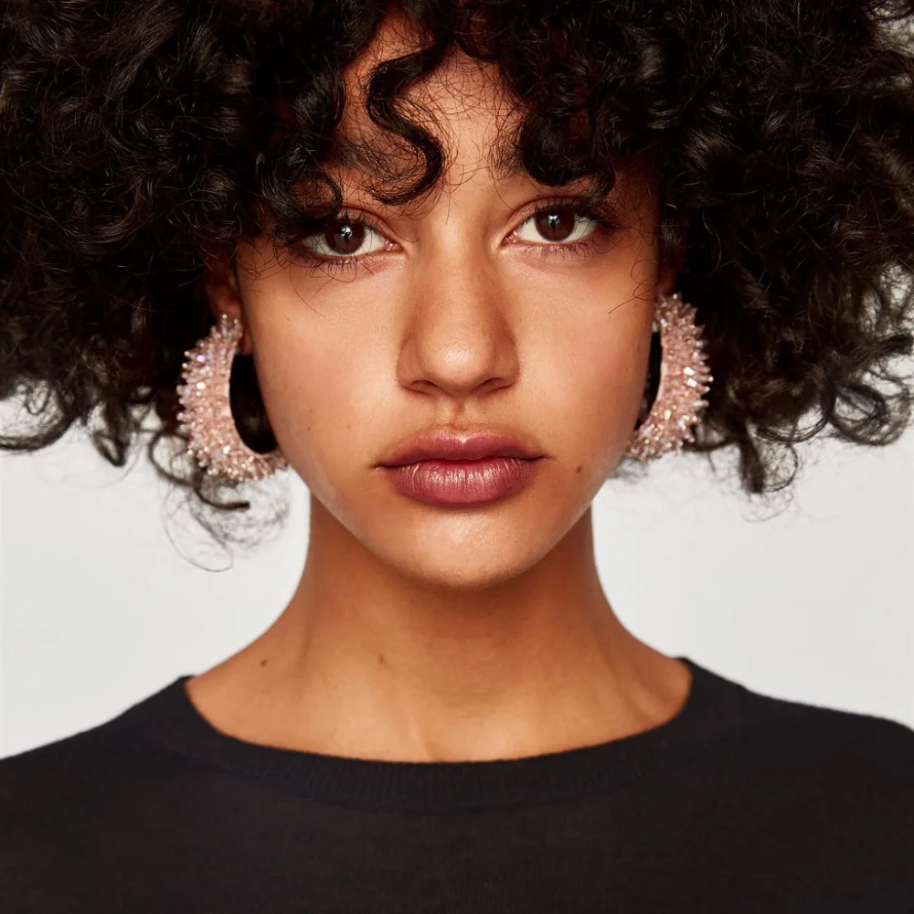 JUJIA Vintage Fashion Statement Earring Charm Crystal Beads Fringe Earrings For Women boucle d'oreille femme 2019 Brincos
JUJIA Vintage Fashion Statement Earring Charm Crystal Beads Fringe Earrings For Women boucle d'oreille femme 2019 Brincos