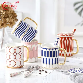 British Porcelain Coffee Mug With Lid Spoon Luxury Boss Mug Kitchen Office Drink Ware Ceramic Tea Mug For Couple Friends Wedding
British Porcelain Coffee Mug With Lid Spoon Luxury Boss Mug Kitchen Office Drink Ware Ceramic Tea Mug For Couple Friends Wedding