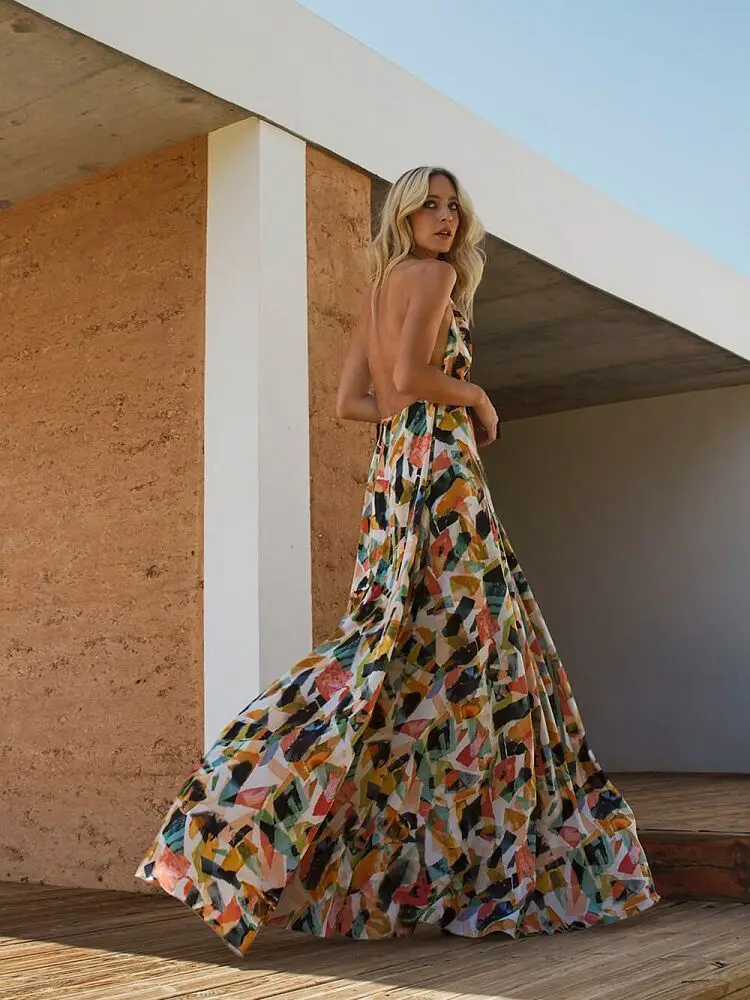 Women Boho Print Summer Dress Geometric Halter Long Maxi Dress Backless Party Evening Vestidos Beach Sundress Robe Femme
Women Boho Print Summer Dress Geometric Halter Long Maxi Dress Backless Party Evening Vestidos Beach Sundress Robe Femme