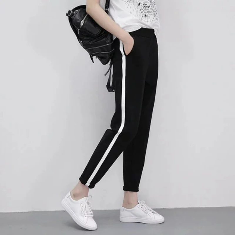 2019 Spring Sweatpants female fashion Harem Pants Loose Trousers For Women Black Striped Side Sweat Pants Female Plus Size S-3XL
2019 Spring Sweatpants female fashion Harem Pants Loose Trousers For Women Black Striped Side Sweat Pants Female Plus Size S-3XL