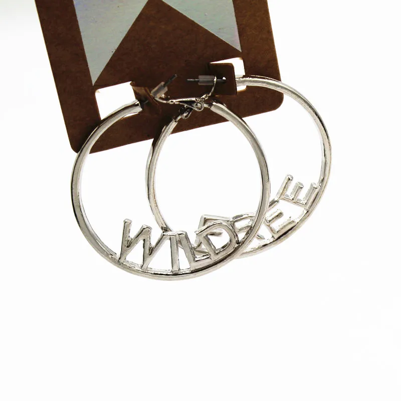 Женские серьги-кольца с надписью Wild Free Серебристые большим именем оригинальный