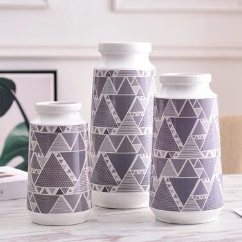 1pc Geometric Cearamic Vase Flower Vase with Colorful Painting Water Planting Container Home Decorative Wedding Gift
1pc Geometric Cearamic Vase Flower Vase with Colorful Painting Water Planting Container Home Decorative Wedding Gift