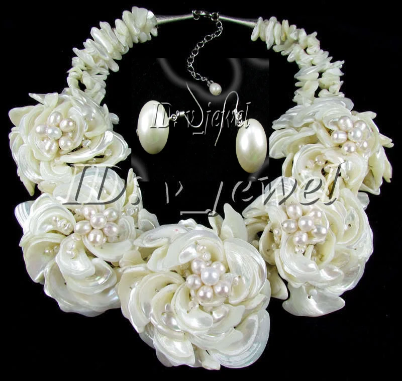 Free Shipping Shell pearl Pearl flower necklace/earring set AAA style Fine Noble real Natural free shipping 
Free Shipping Shell pearl Pearl flower necklace/earring set AAA style Fine Noble real Natural free shipping