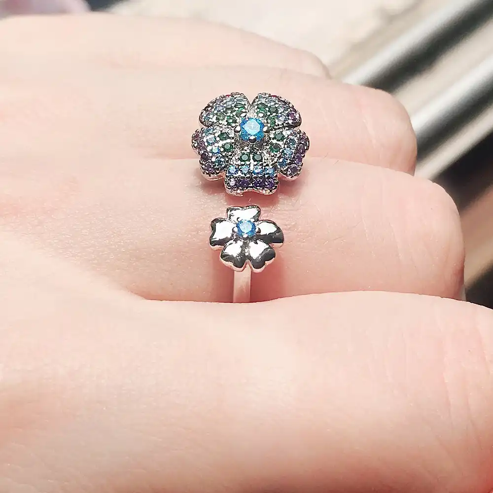 ring with gorgeous double flower design best valentines gift for