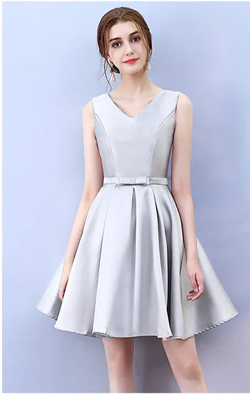 Grey Bridesmaid Dress Above Knee Mini Dress Satin Women Wedding Party Dress Back of Bandage
Grey Bridesmaid Dress Above Knee Mini Dress Satin Women Wedding Party Dress Back of Bandage