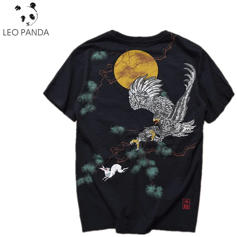 2019 Summer Chinese Style Yokosuka Embroidery Eagle Totem Short sleeve T-shirt Women Fashion O-Neck Tops for Lovers Tees
2019 Summer Chinese Style Yokosuka Embroidery Eagle Totem Short sleeve T-shirt Women Fashion O-Neck Tops for Lovers Tees