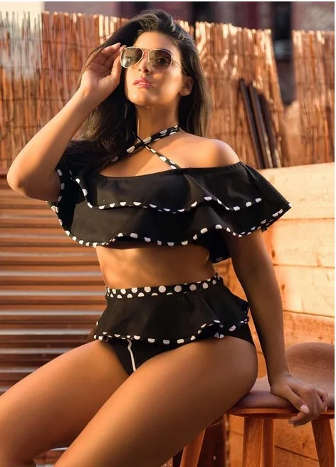 Plus Size Big Ruffle Off Shoulder Swimwear 2018 High Waist Monokini Push Up Swim Suit Vintage Bandage Cross Beach Wear For Women
Plus Size Big Ruffle Off Shoulder Swimwear 2018 High Waist Monokini Push Up Swim Suit Vintage Bandage Cross Beach Wear For Women