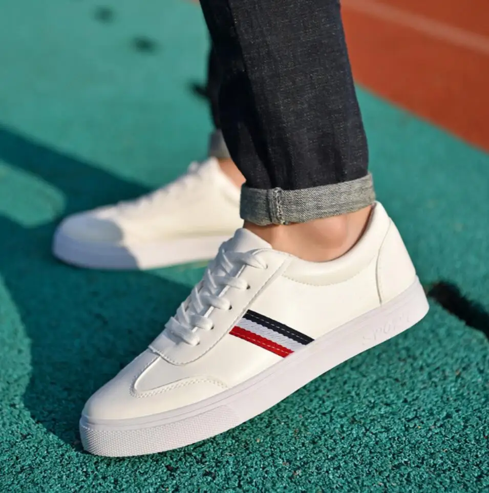 British Men Comfortable vulcanized Shoes Male Sneakers Anti-skid Flats White Outdoor Training Shoes Athletic Male Shoes Hombre
British Men Comfortable vulcanized Shoes Male Sneakers Anti-skid Flats White Outdoor Training Shoes Athletic Male Shoes Hombre