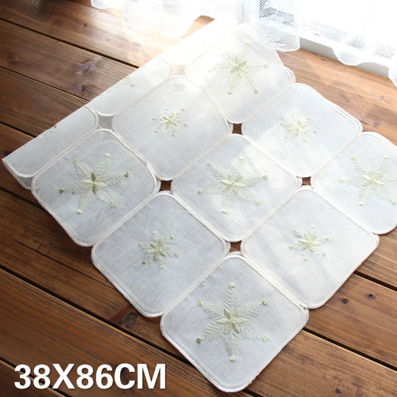 Pastoral Slub Yarn Lace Table Runner Rectangular Hollow Out Golden Floral Embroidery Tablecloth Home Dining Table Cover Decor
Pastoral Slub Yarn Lace Table Runner Rectangular Hollow Out Golden Floral Embroidery Tablecloth Home Dining Table Cover Decor