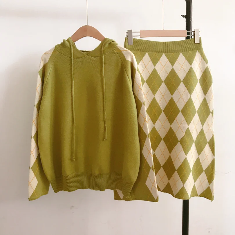 Taotrees Women Geometric Plaid Knitted Hooded Sweaters + Skirts 2 Pieces Casual Clothing Hoodies Skirt Knitted Suits
Taotrees Women Geometric Plaid Knitted Hooded Sweaters + Skirts 2 Pieces Casual Clothing Hoodies Skirt Knitted Suits