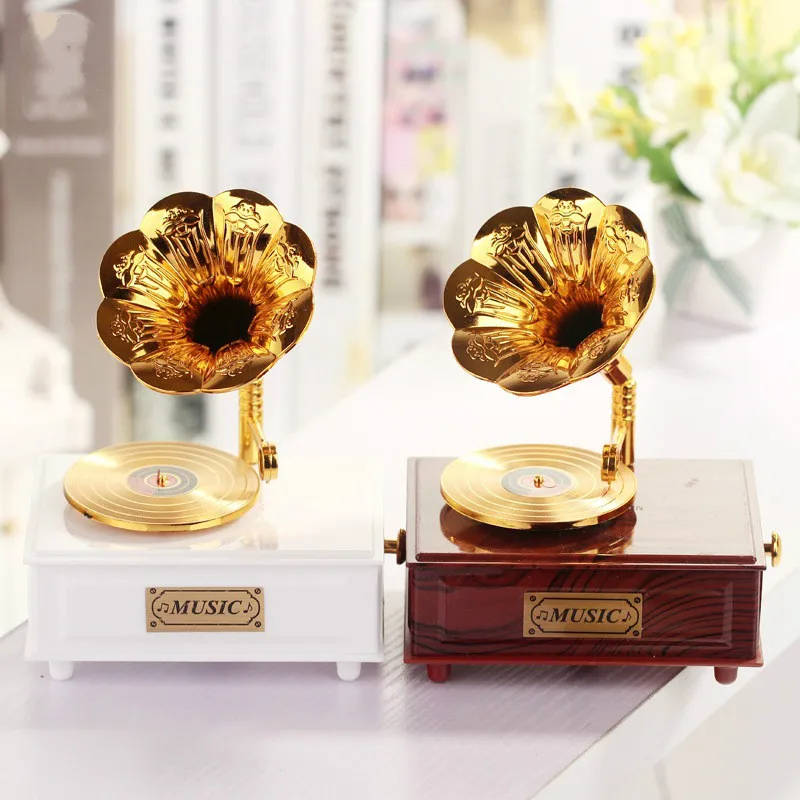 Retro Gramophone Drawer Music Box for Home Decor Wedding Birthday Gift Figurine Hand Crank Carousel Musical Box
Retro Gramophone Drawer Music Box for Home Decor Wedding Birthday Gift Figurine Hand Crank Carousel Musical Box