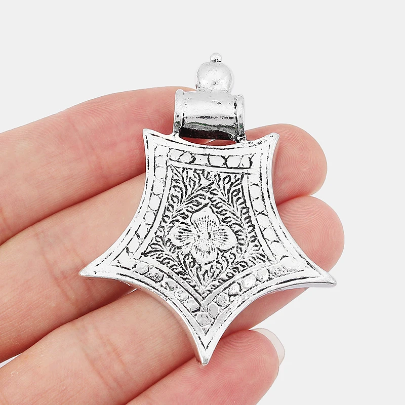 4PCS Antique Abstracted Large Pentagram Carved Flower Leaf Charm Pendant for DIY Necklace Making Jewelry Finding 60x42mm
4PCS Antique Abstracted Large Pentagram Carved Flower Leaf Charm Pendant for DIY Necklace Making Jewelry Finding 60x42mm