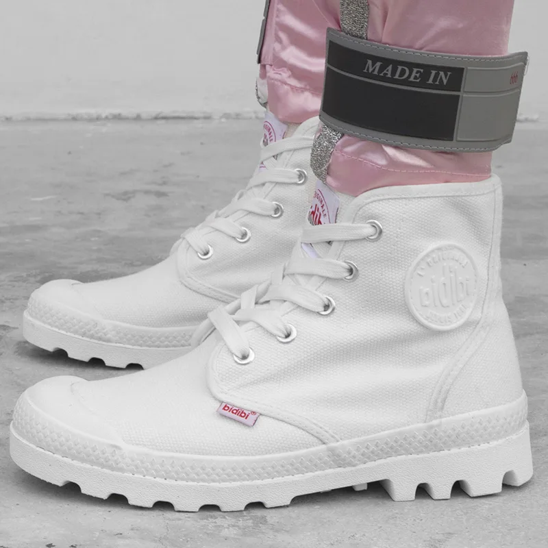 2018 Fashion High Top Sneakers Canvas Shoes Women Casual Shoes White Flat Female Basket Solid Trainers Chaussure size 35-44
2018 Fashion High Top Sneakers Canvas Shoes Women Casual Shoes White Flat Female Basket Solid Trainers Chaussure size 35-44